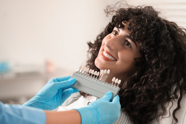 Veneers To Fix Tooth Imperfections